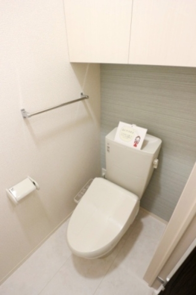トイレ　同建物別部屋写真