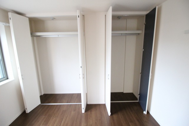 収納　同物件、同タイプの部屋の写真です