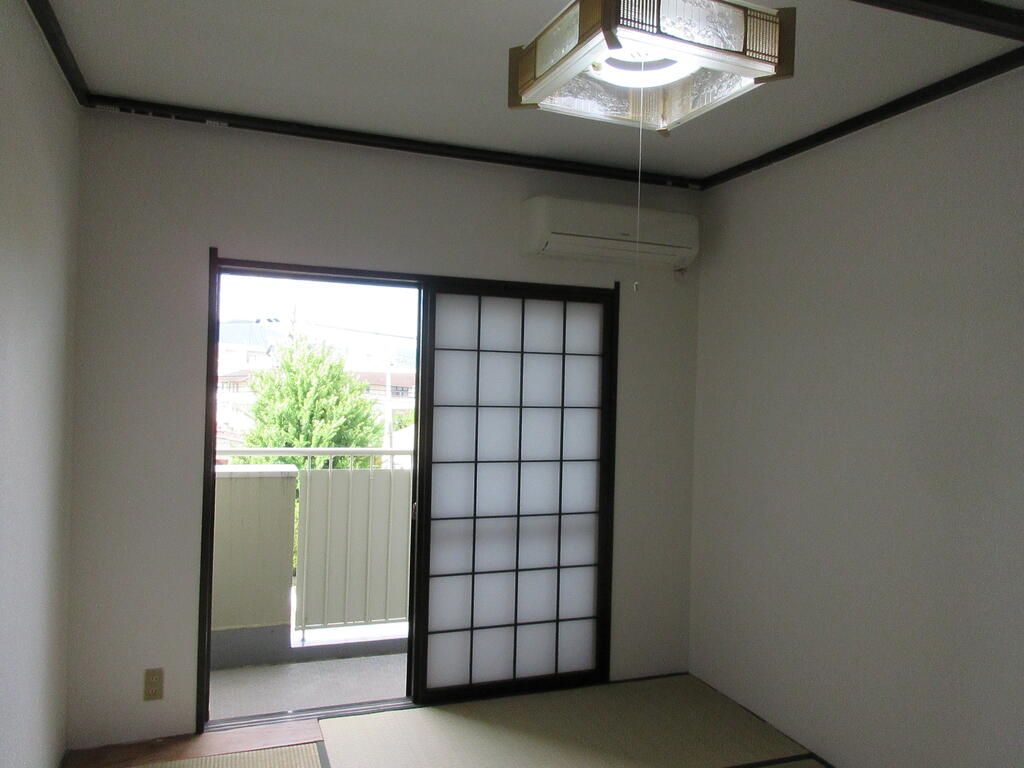 嵐山ロイアルハイツ6号棟307号の内装写真