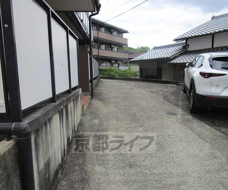 ロイヤルパレス大枝の外観写真