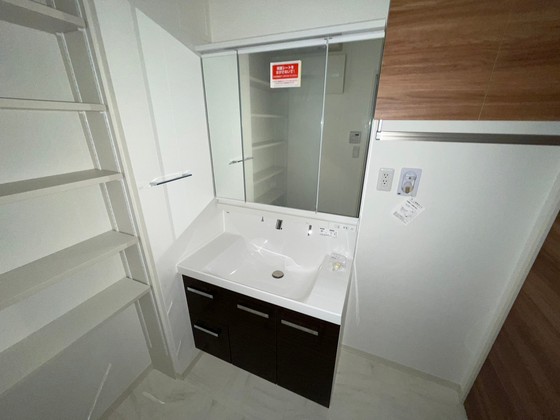 洗面設備　※別部屋の写真です