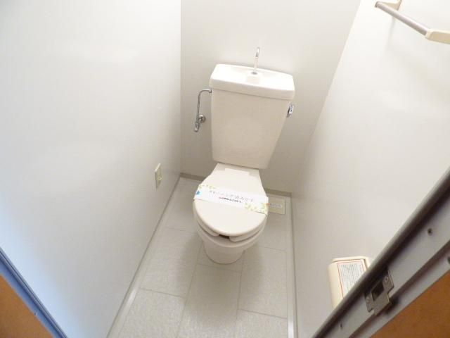 ゼファーシャン・ティオン蘇我弐番館のトイレ写真