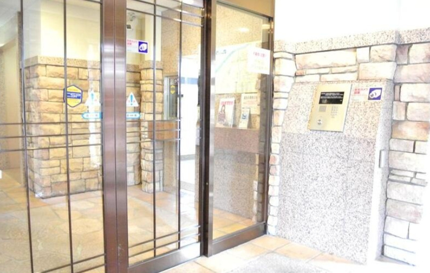 地下鉄御堂筋線 中津駅 徒歩11分 10階建 築26年の外観写真