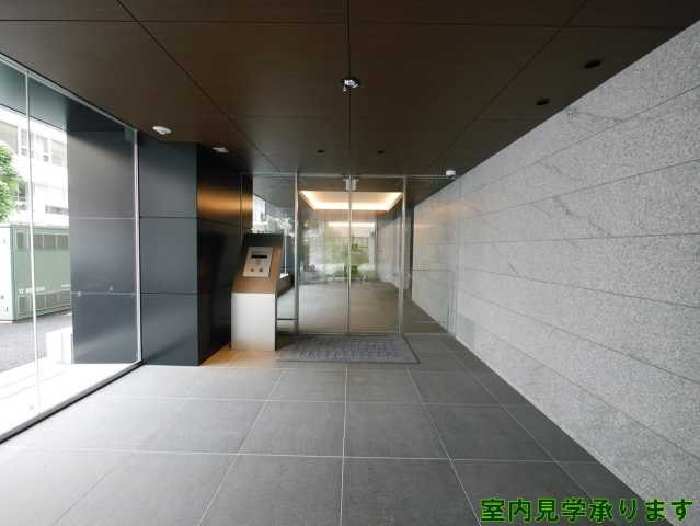 エントランス　ジオ御苑内藤町