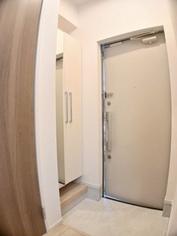 玄関　シンプルで使いやすい玄関です