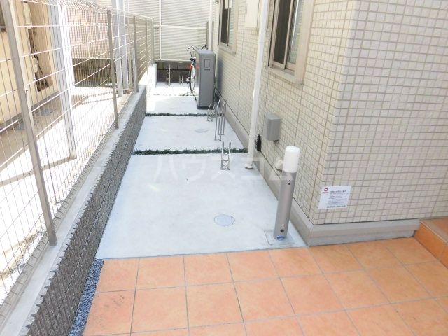 アビタシオン明大前の外観写真