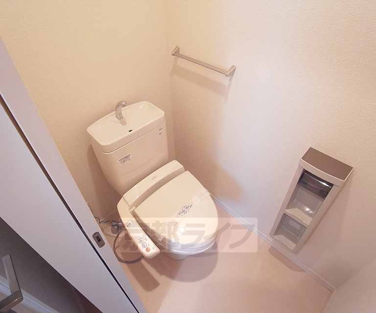 トイレ　清潔感のあるトイレです。
