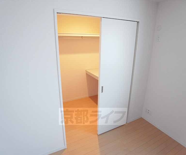 収納　大容量のウォークインクローゼットです。