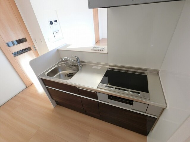 キッチン　ＩＨクッキング・蛇口一体型浄水器（別途契約）付き対面キッチン
