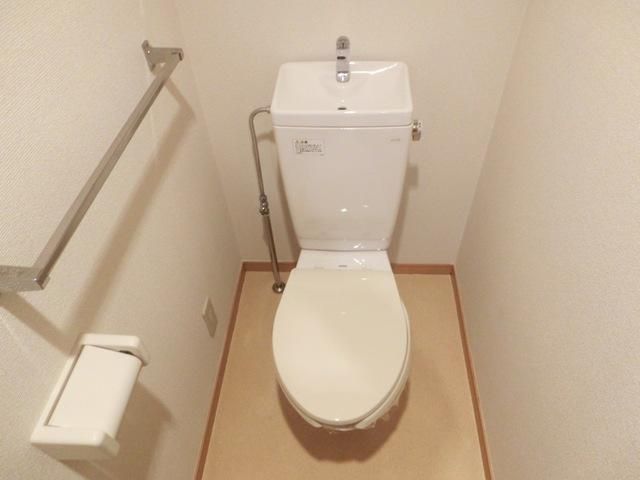 ロイヤルガーデン哲学堂のトイレ写真