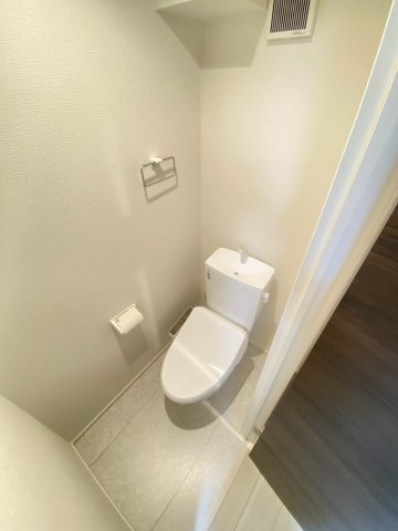 ＪＲ総武線 千葉駅 徒歩14分 3階建 築3年のトイレ写真