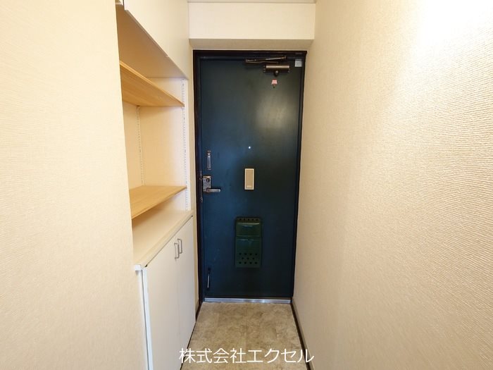 ＪＲ青梅線 羽村駅 徒歩22分 3階建 築39年の玄関写真