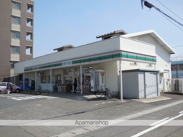 コンビニ　ローソン１００　岩倉中央町店（コンビニ）まで300m