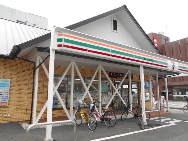 コンビニ　セブン‐イレブン 福岡野間大池店（コンビニ）まで79m