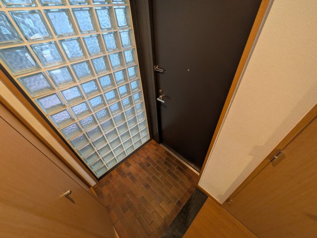 玄関　アークプラッツ