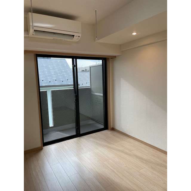 ルーブル川崎中丸子の居間写真