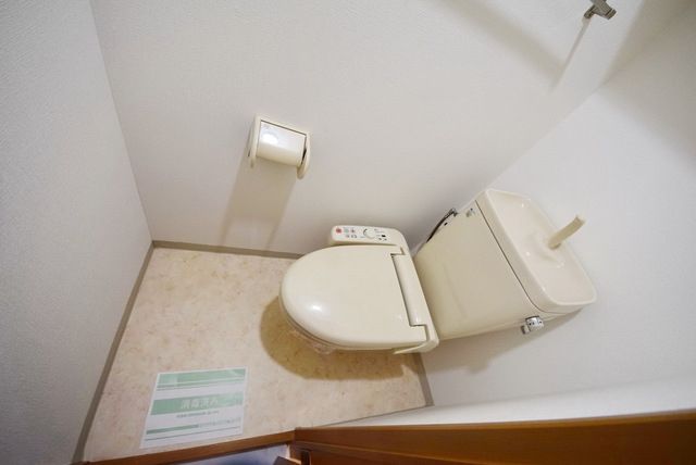 トイレ　別号室参考写真