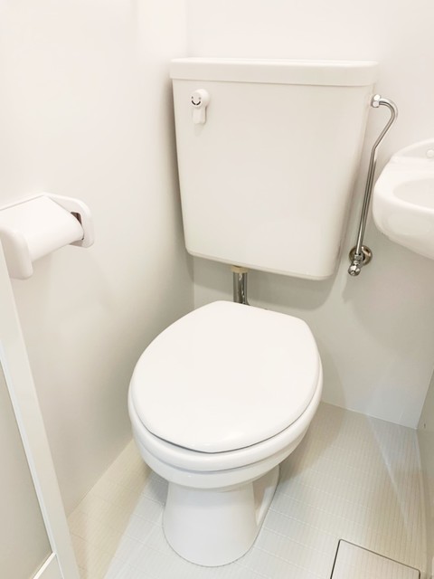トイレ　同仕様参考写真