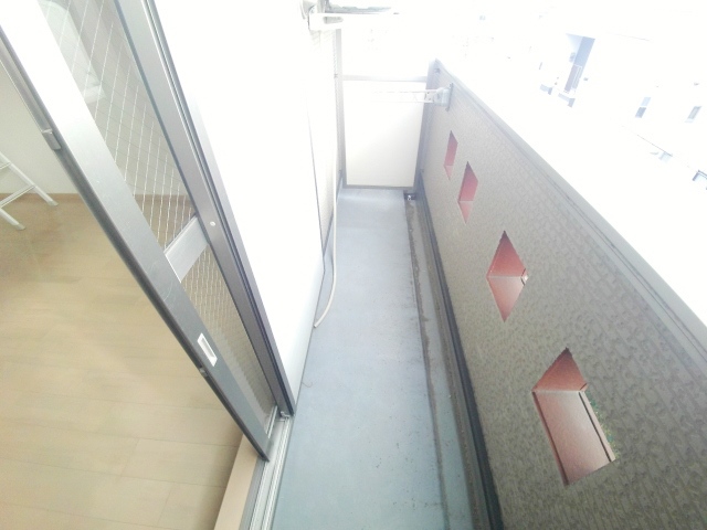 バルコニー　南向きのバルコニー