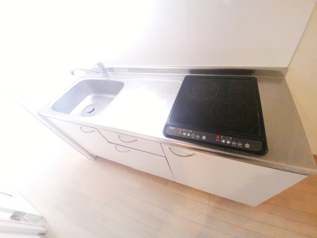 キッチン　お手入れのし易いIHキッチン
