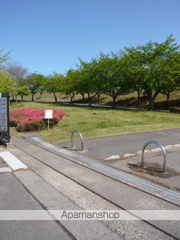 公園　東運動公園（公園）まで650m