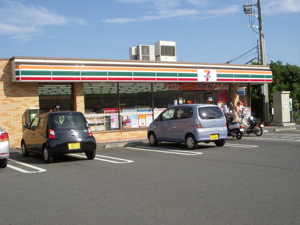 コンビニ　セブンイレブン秦野東海大学前駅入口店（コンビニ）まで451m