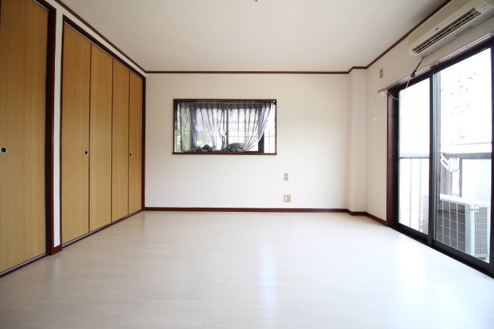 眺望　8帖の洋室です★