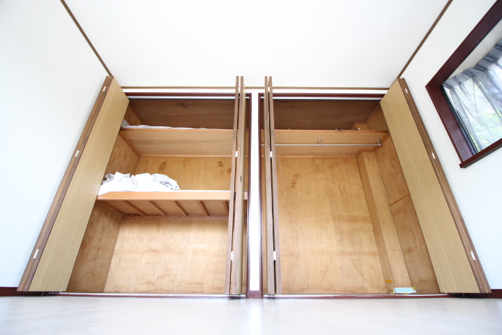 収納　洋室の収納スペースです★