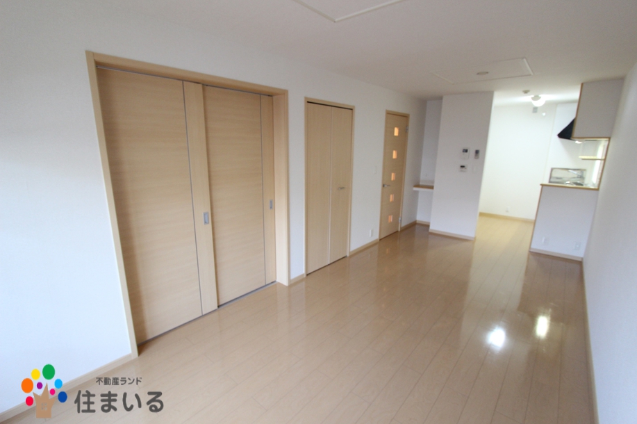 ドラックストア　スギ薬局鳴海店（ドラッグストア）まで973m