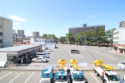 眺望　高い建物がなく開放的です