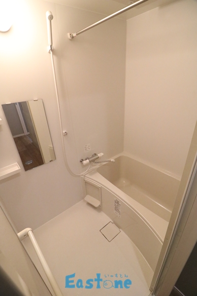 バス・シャワールーム　混合水栓・浴室乾燥機付きで快適バスタイム