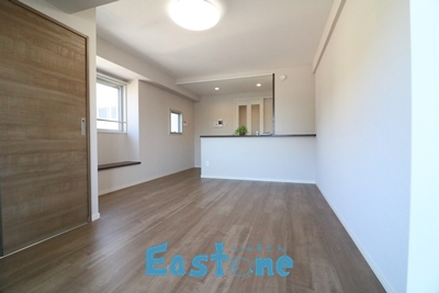 居室・リビング　広々11.6帖！２面採光の角部屋です！