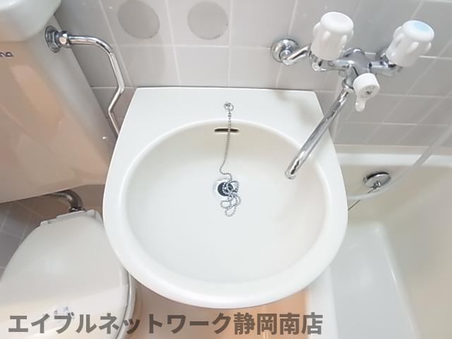 洗面設備　洗面所です
