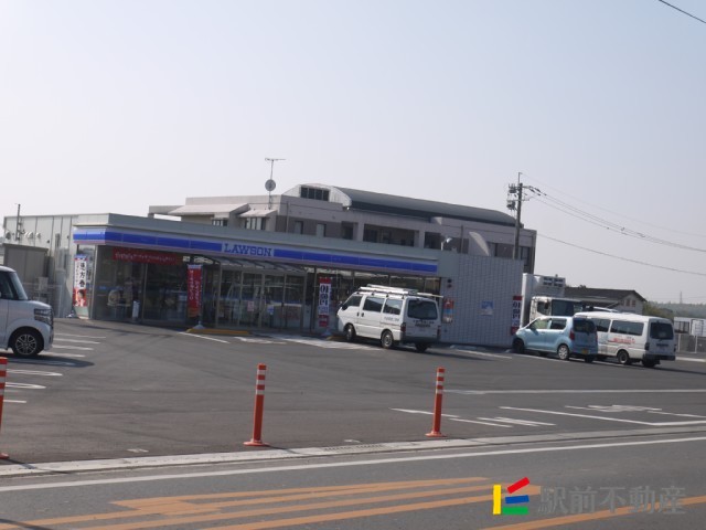 コンビニ　ローソン　広川新代（コンビニ）まで600m