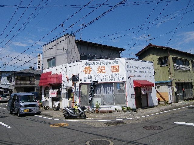 高崎市竜見町のアパートの建物外観