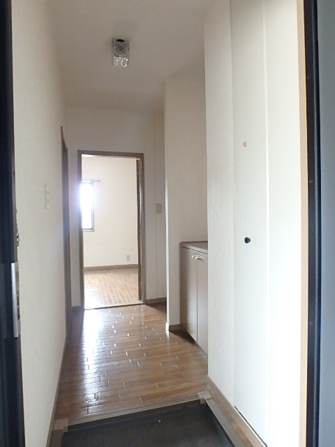 玄関　図面と現状が相違がある場合には現状を優先．．．