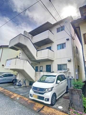 高知市高須のマンションの建物外観