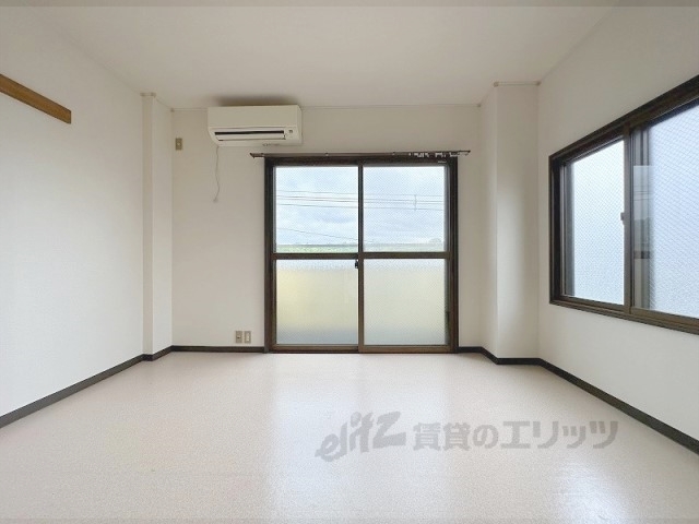 居室・リビング　居室