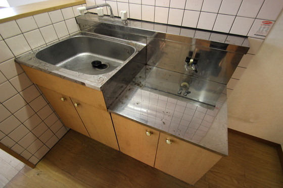 キッチン　※別号室の写真です