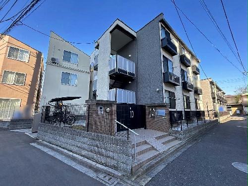 【レオパレスフラワーガーデン町屋の建物外観】