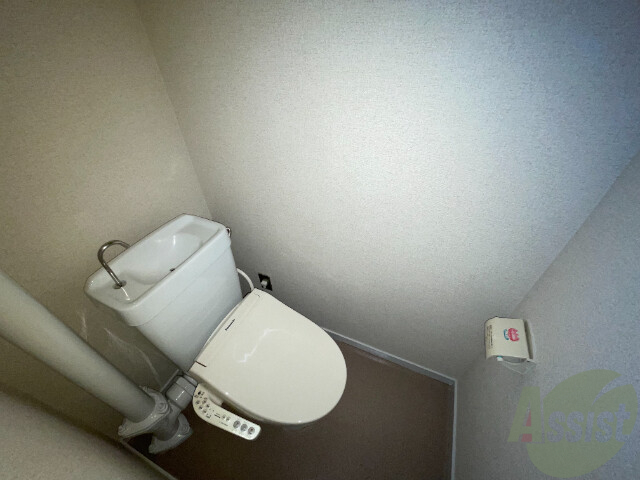 トイレ　温水洗浄便座付きのトイレは、使用しやすそうですね。