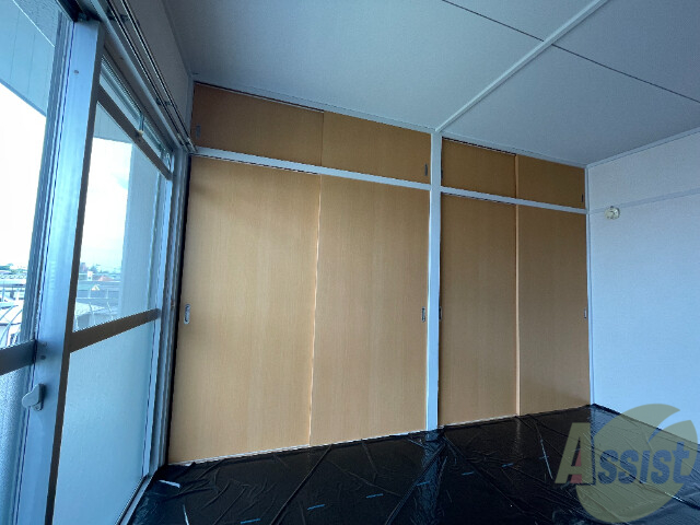 収納　収納スペースです。お洋服やお荷物はこちらへ。