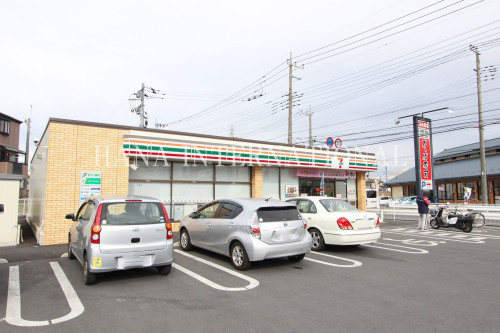 コンビニ　セブンイレブン（コンビニ）まで632m