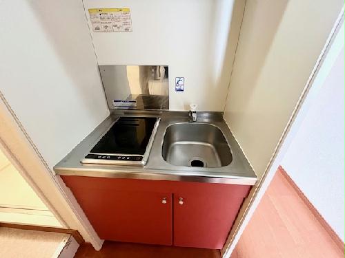 キッチン　設備・仕様は号室により異なる為、現状を優先いたします。