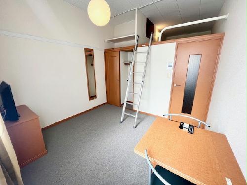 居室・リビング　設備・仕様は号室により異なる為、現状を優先いたします。