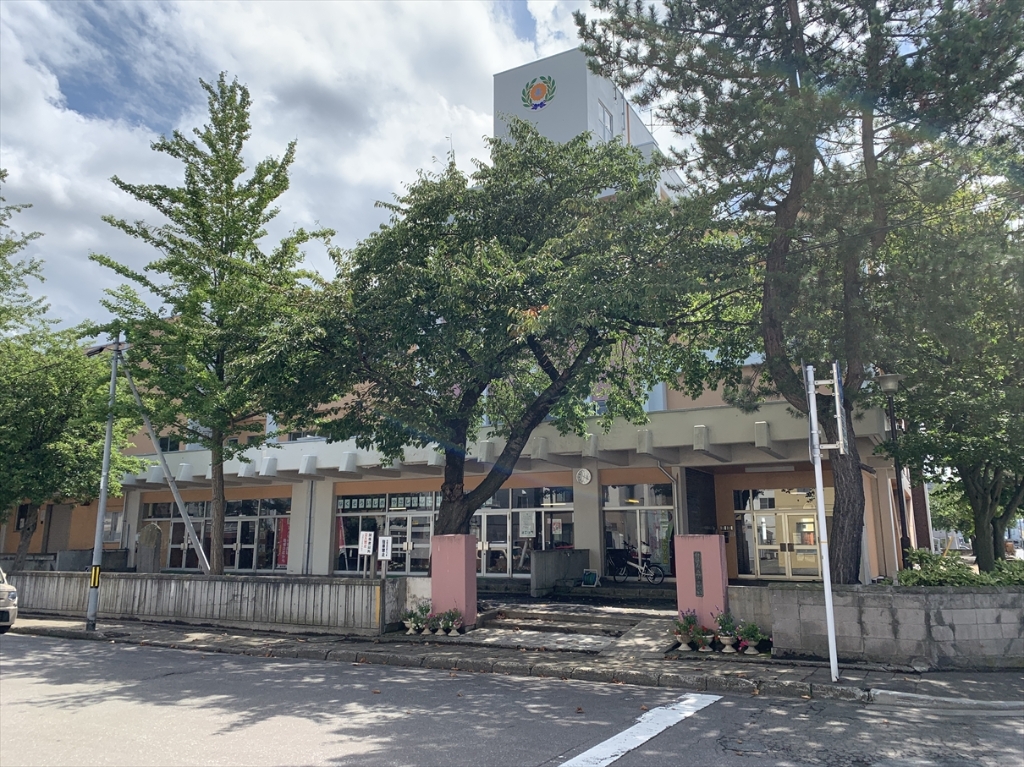 小学校　青森市立長島小学校（小学校）まで191m