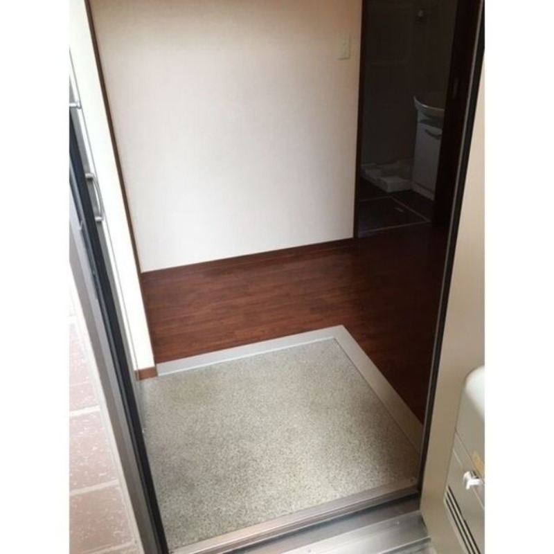 玄関　図面と現状に相違がある場合には現状を優先