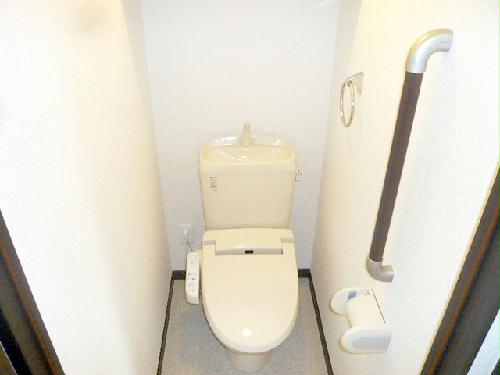 トイレ　温水洗浄便座