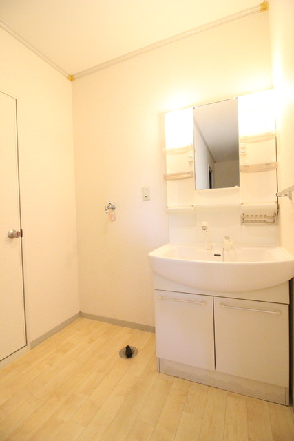 洗面設備　洗髪洗面化粧台