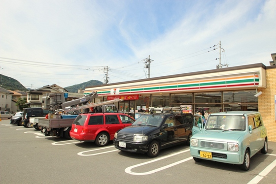 【広島市安佐南区八木のマンションのコンビニ】